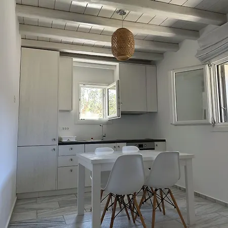 إيه سي فيليدج خريستوليس 2* Mykonos Town