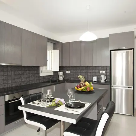מלון דירות Ac Village Christoulis 2*